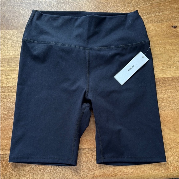 Joah Brown Pants - NWT Joah Brown The Biker Short M/L
